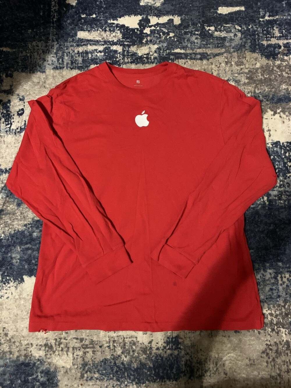 Size XL- VTG APPLE Employee Shirt Red Long Sleeve Tee Knit Embroidered Logo